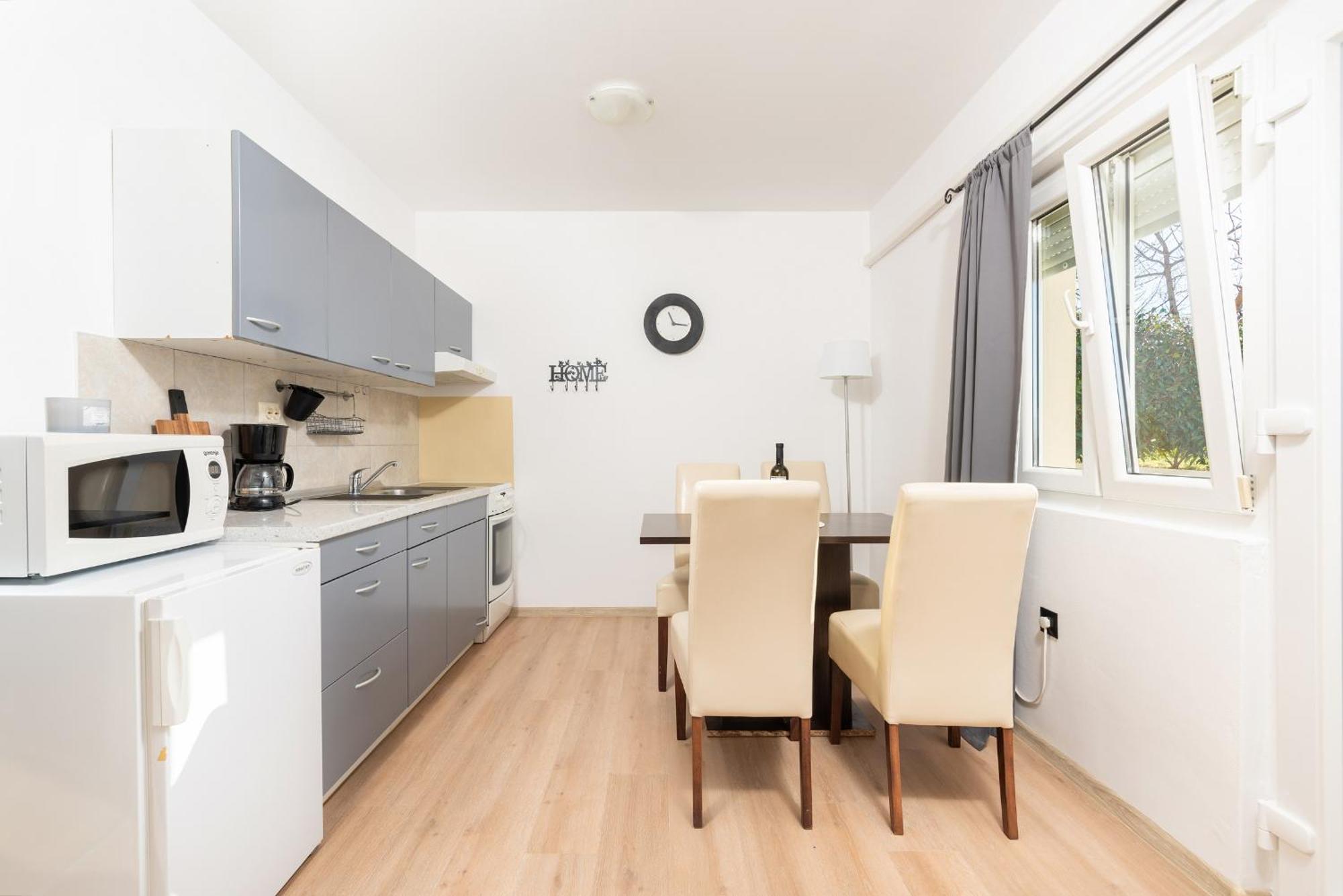 Apartments Dobrec Fuškulin Eksteriør bilde
